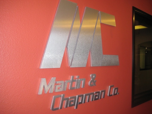 guide to aluminum signs in Doral FL